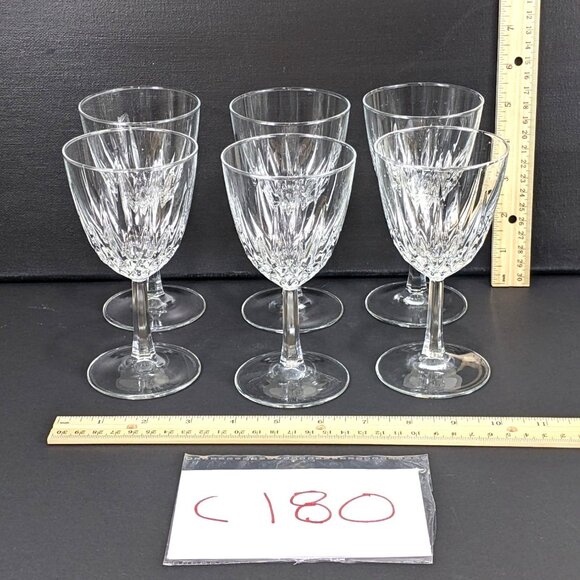 Set Of 6 Crystal Wine Goblets With Elegant Cut Design - Picture 5 of 5